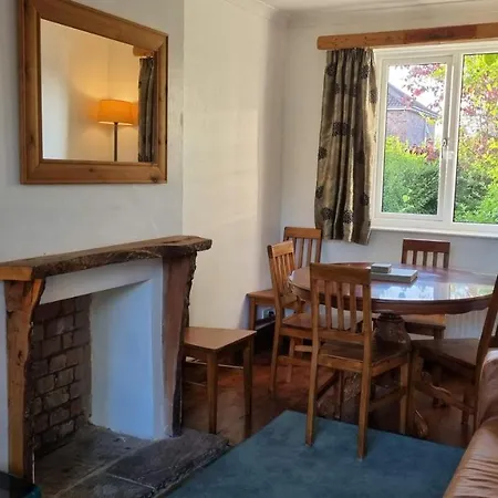 Holiday home Woodland House By Cliftonvalley