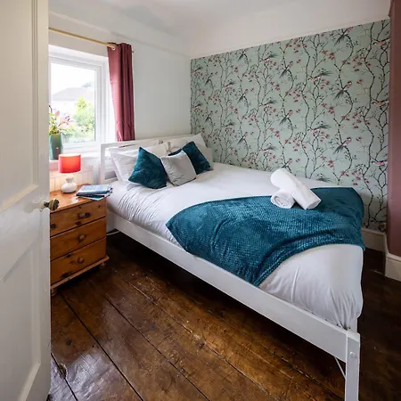Woodland House By Cliftonvalley * Bristol