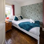 Woodland House By Cliftonvalley * Bristol