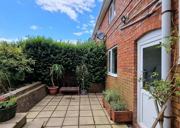 Будинок відпочинку Woodland House By Cliftonvalley *