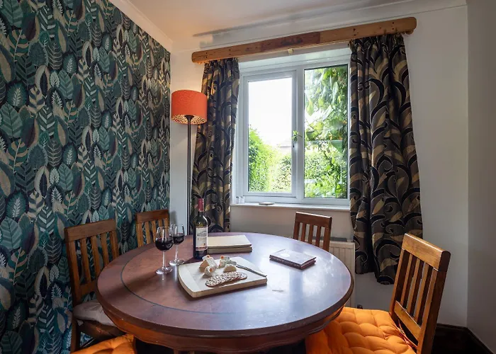 Woodland House By Cliftonvalley Будинок відпочинку *