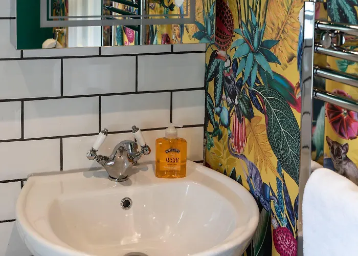 Будинок відпочинку Woodland House By Cliftonvalley Бристоль