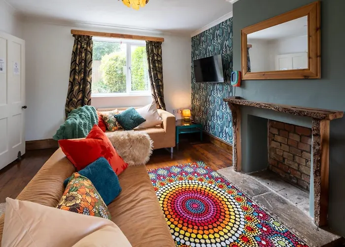 Будинок відпочинку Woodland House By Cliftonvalley *